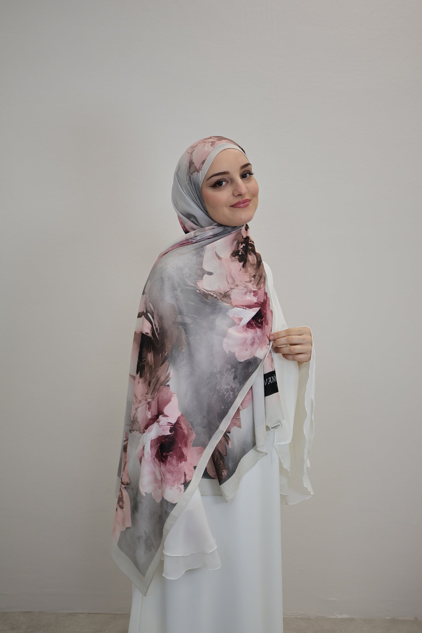 Layla Scarf Grau/Rosa