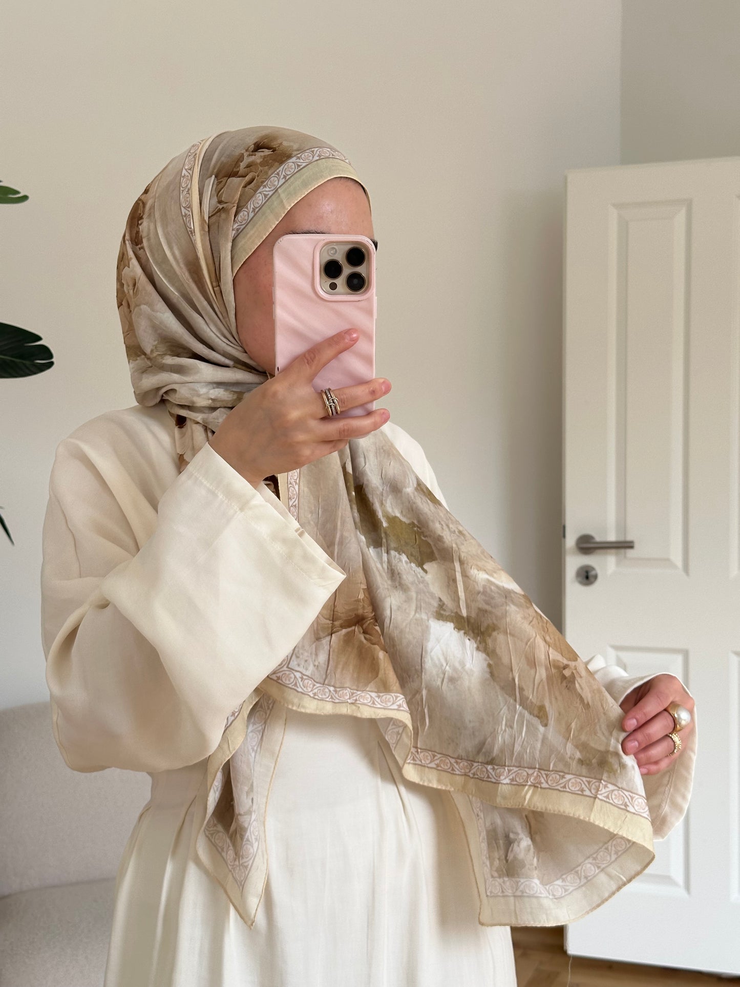 Noire Scarf Butter Yellow