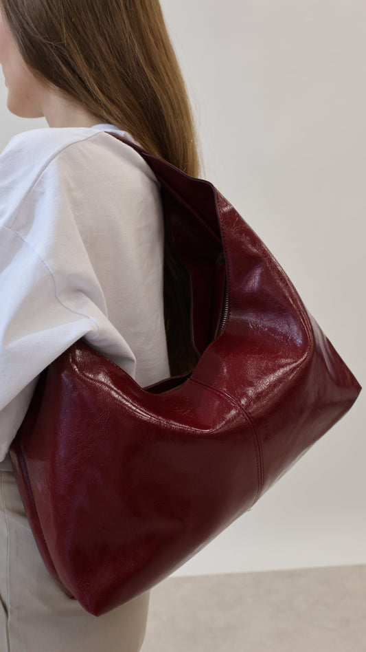 U-förmige Schultertasche