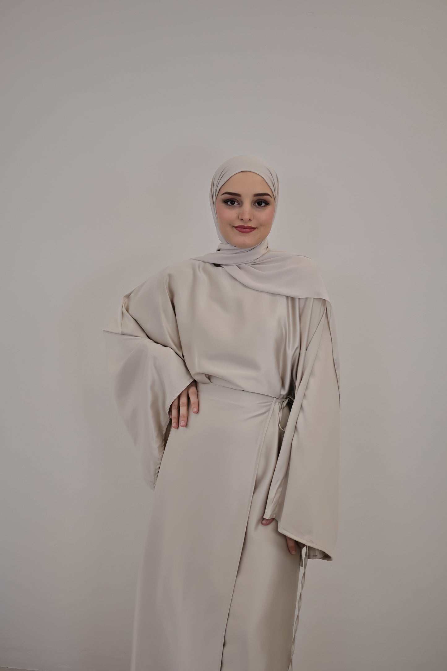 Nuré Satin Kleid Beige