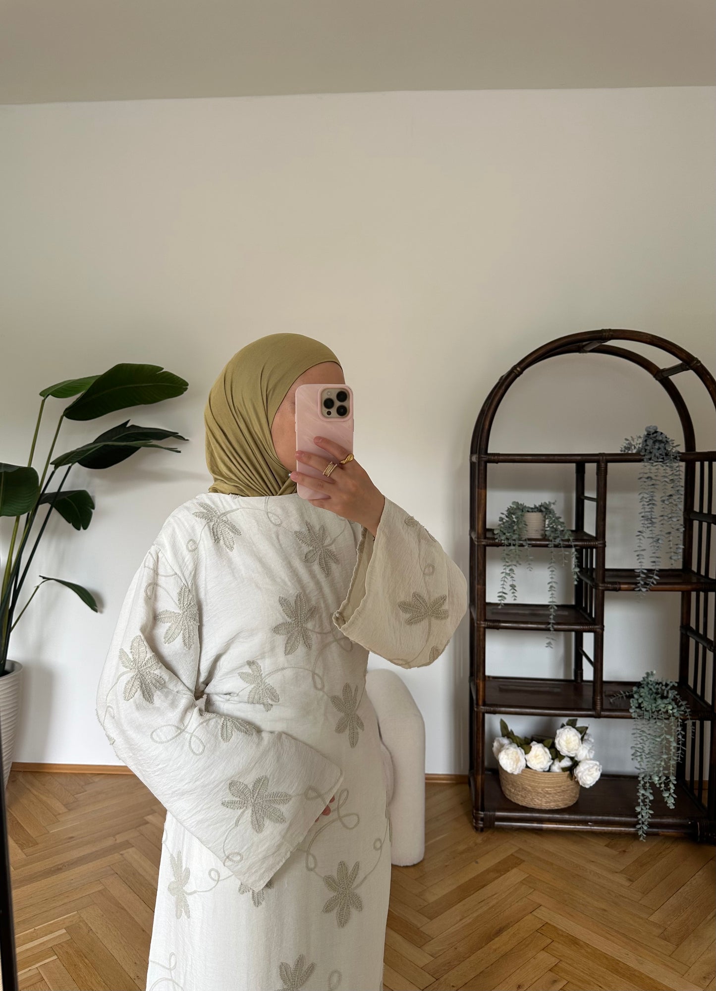 Zarif Kleid Beige