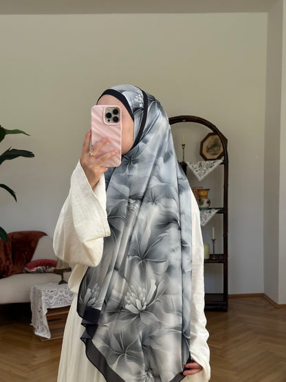 Noor Scarf