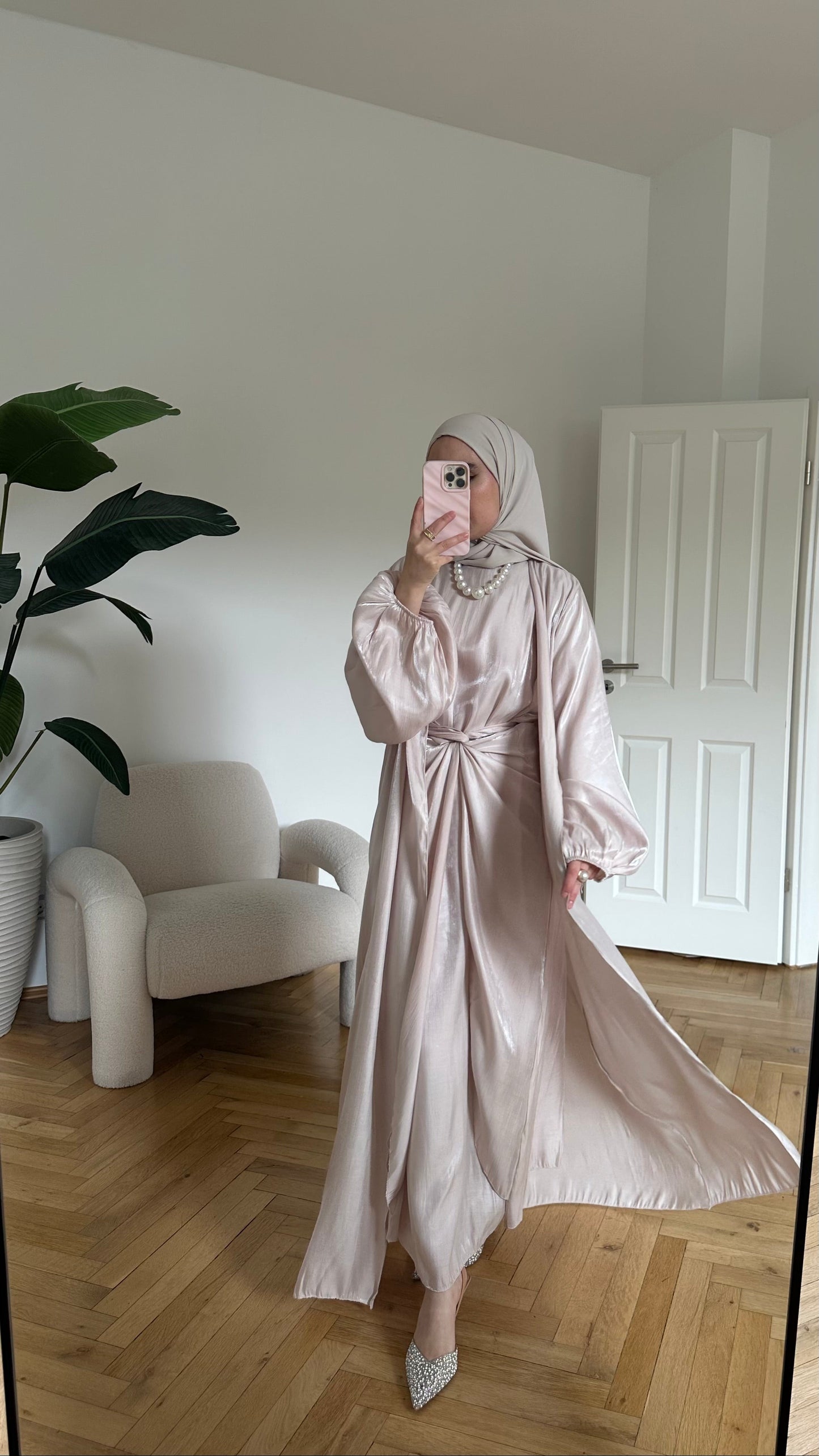 Glanz Abaya Beige
