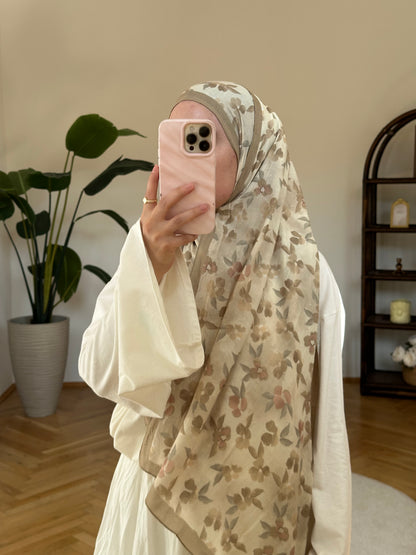 Blume Scarf Beige