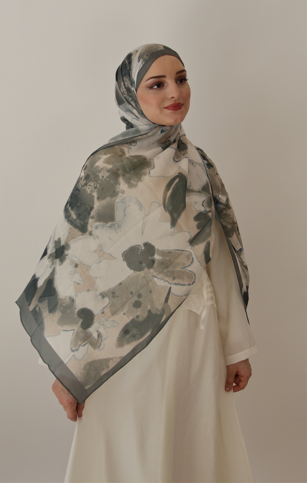 Nura Scarf Hunter