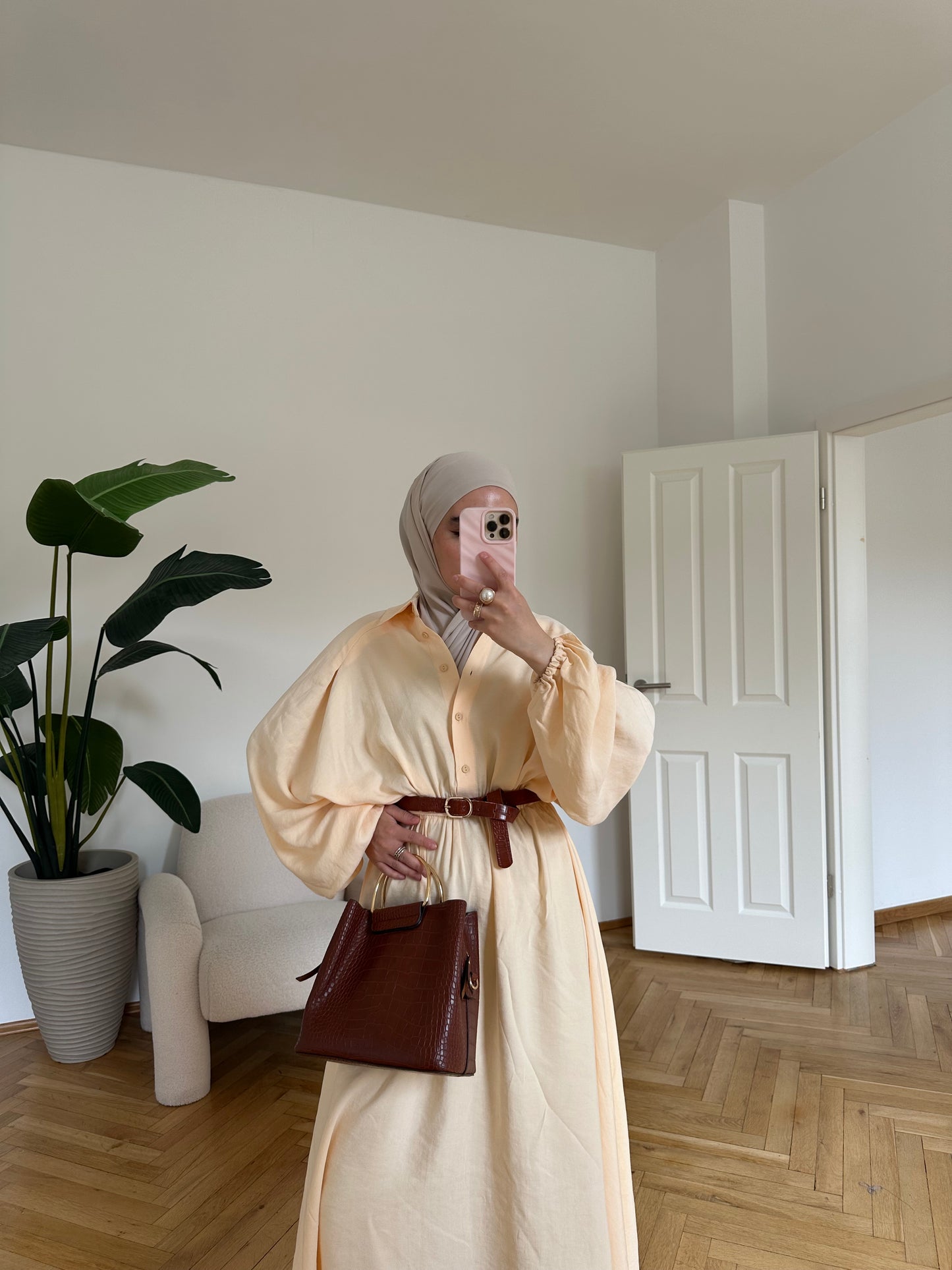 Farah Kleid Aprikose