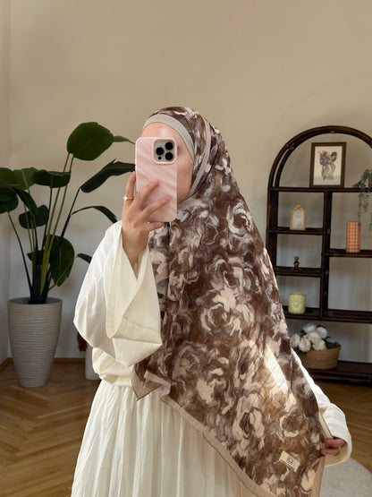 Tara Scarf Braun