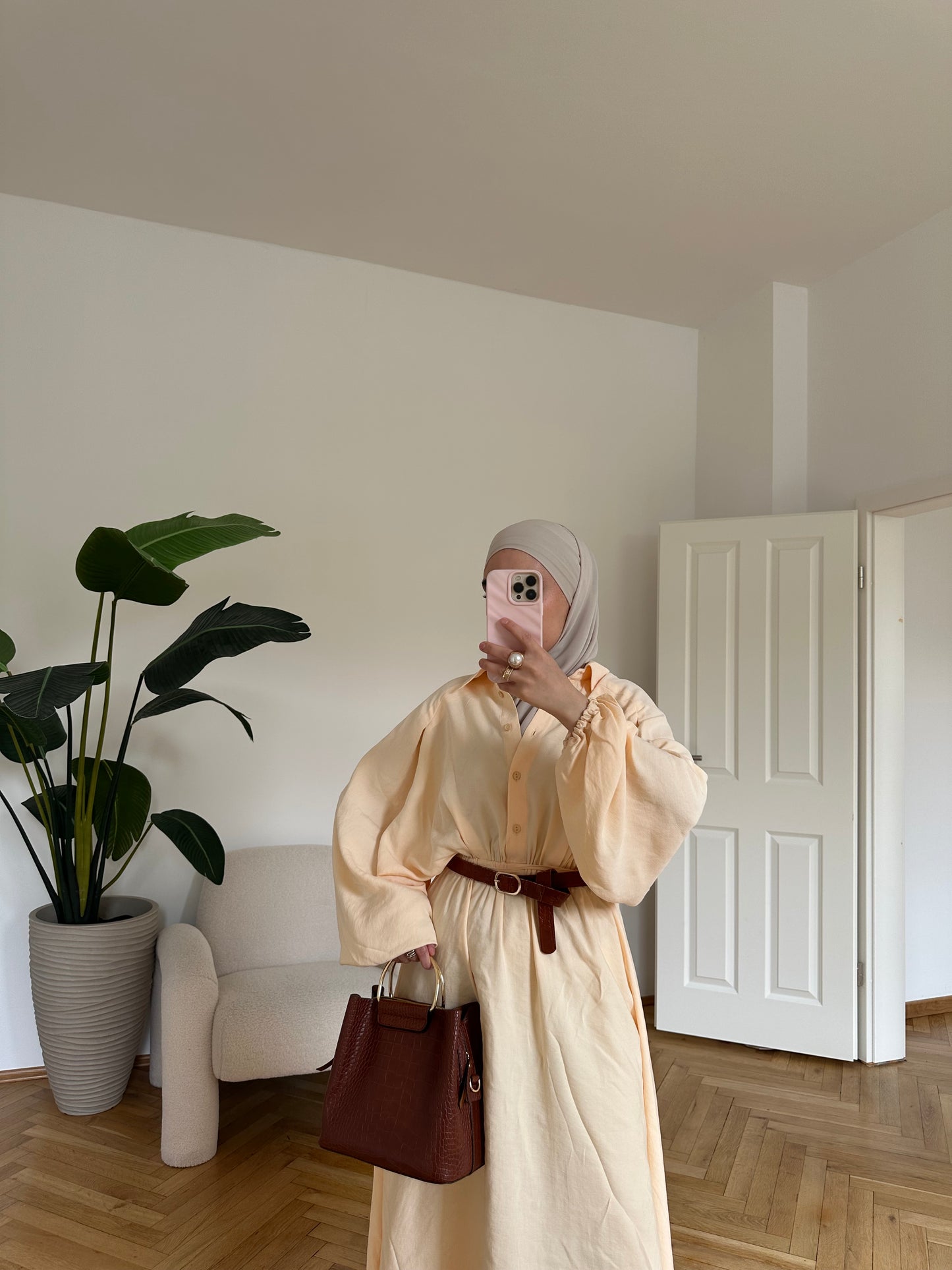 Farah Kleid Aprikose