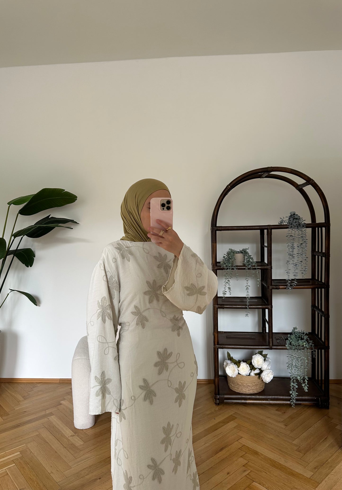Zarif Kleid Beige