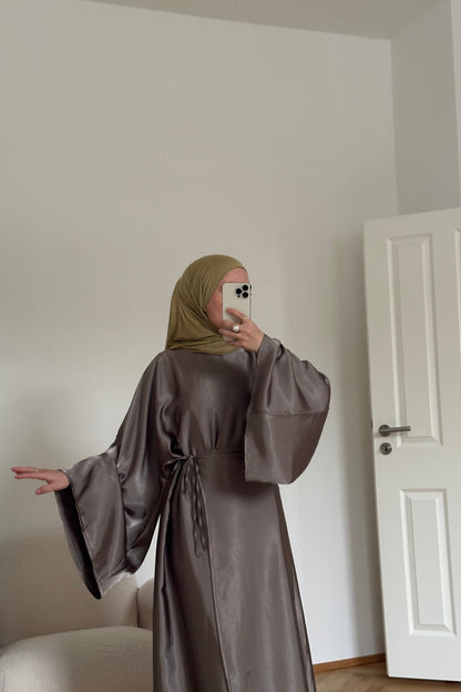 Nuré Satin Kleid
