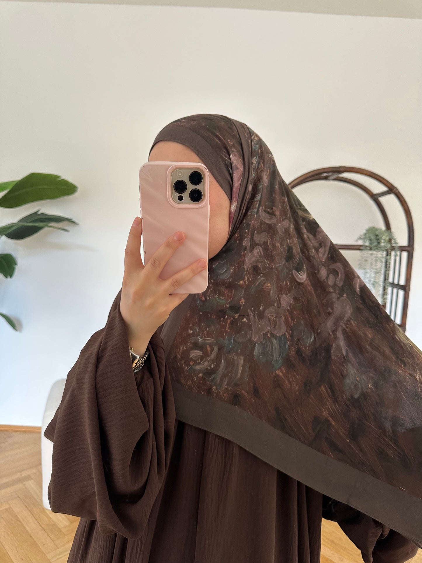 Art Scarf Braun