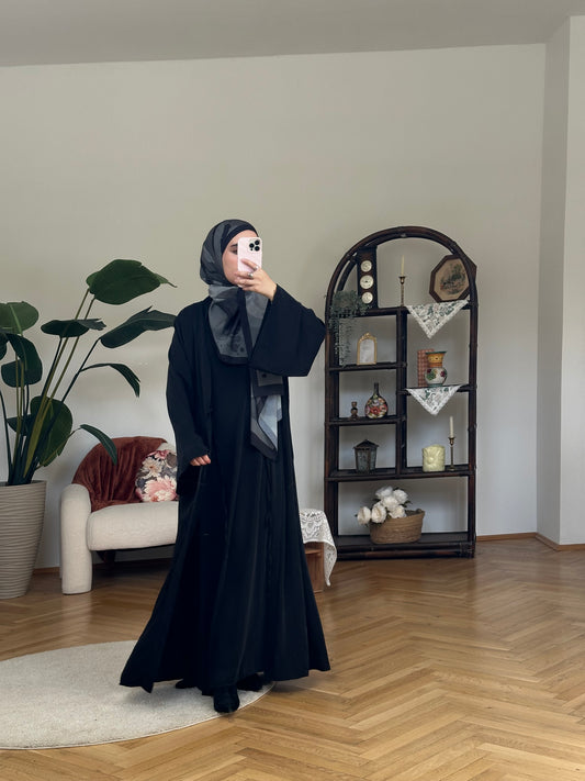 Abaya Schwarz