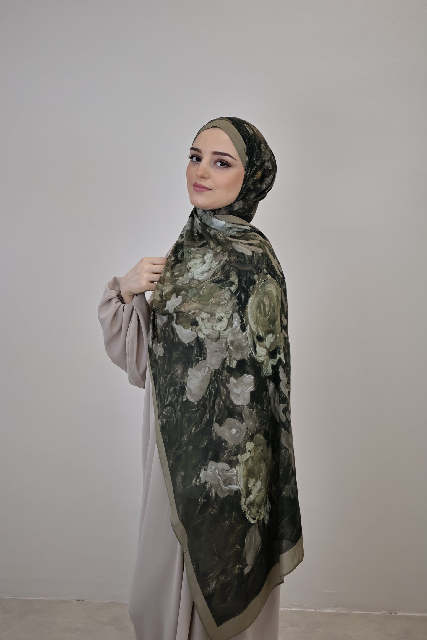 Art Scarf Dunkelgrün