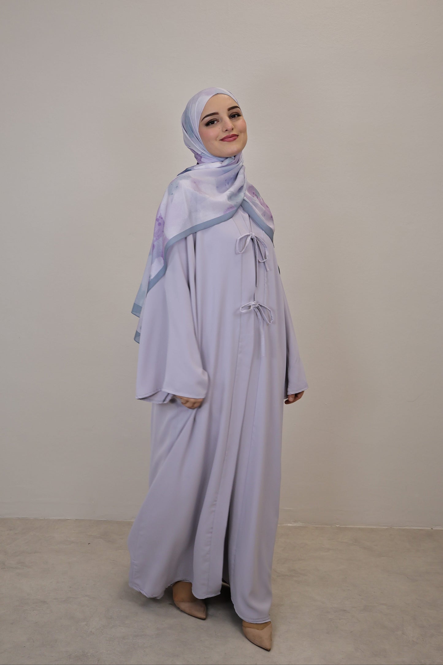 Abaya Flieder