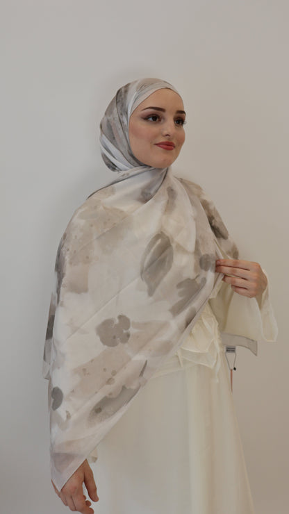 Nura Scarf