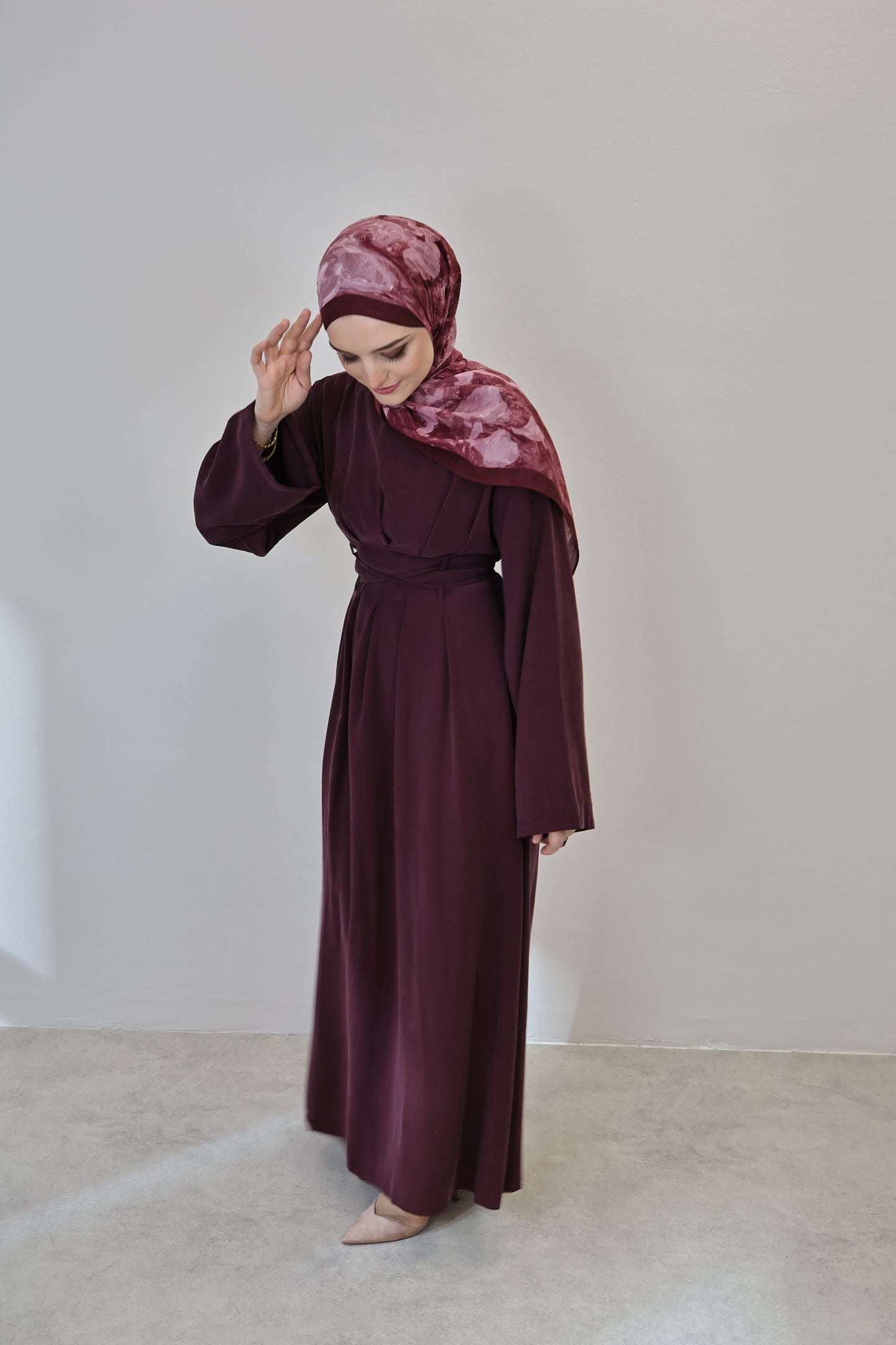 Tailliertes Kleid Burgunderrot