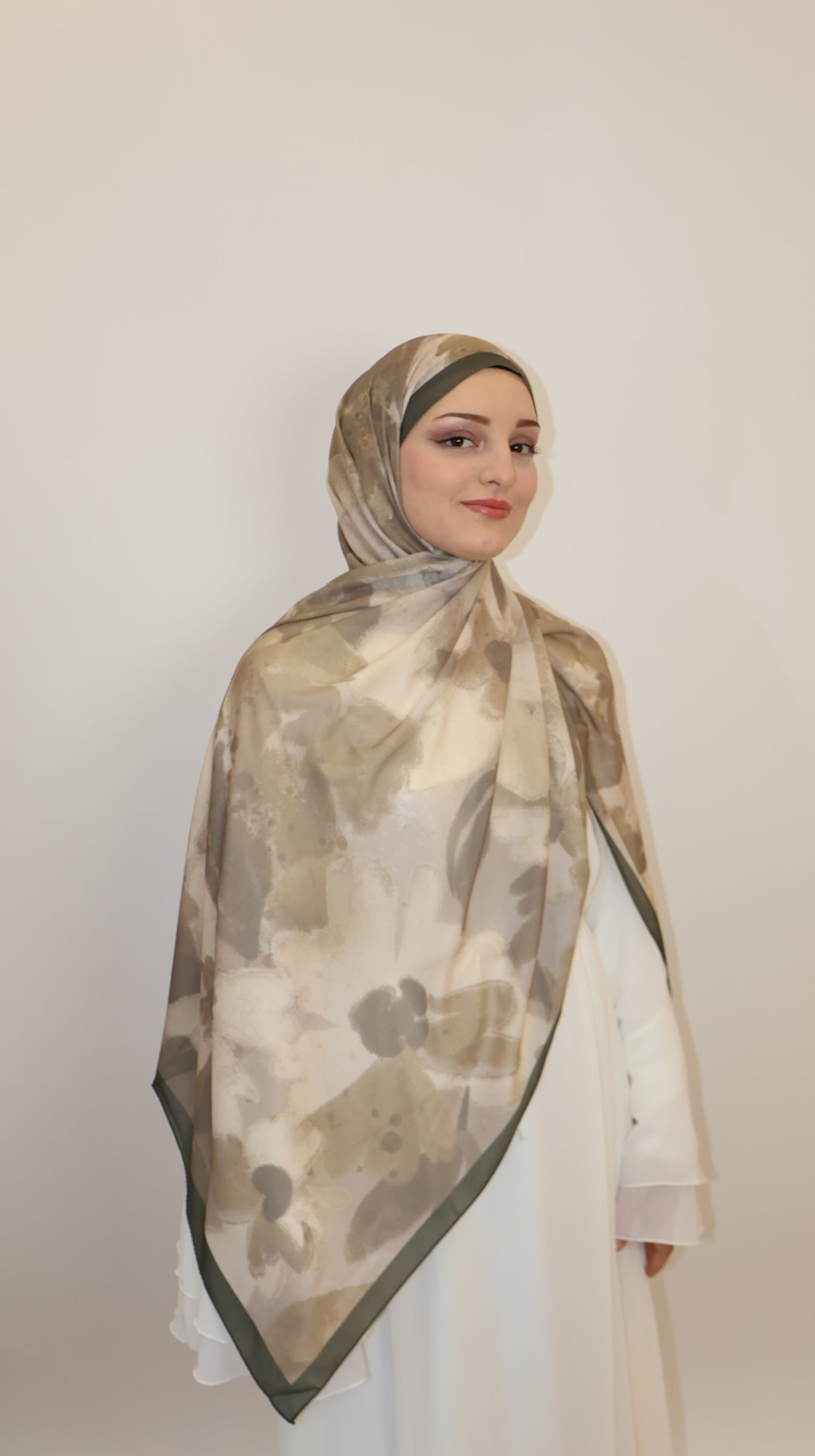 Nura Scarf