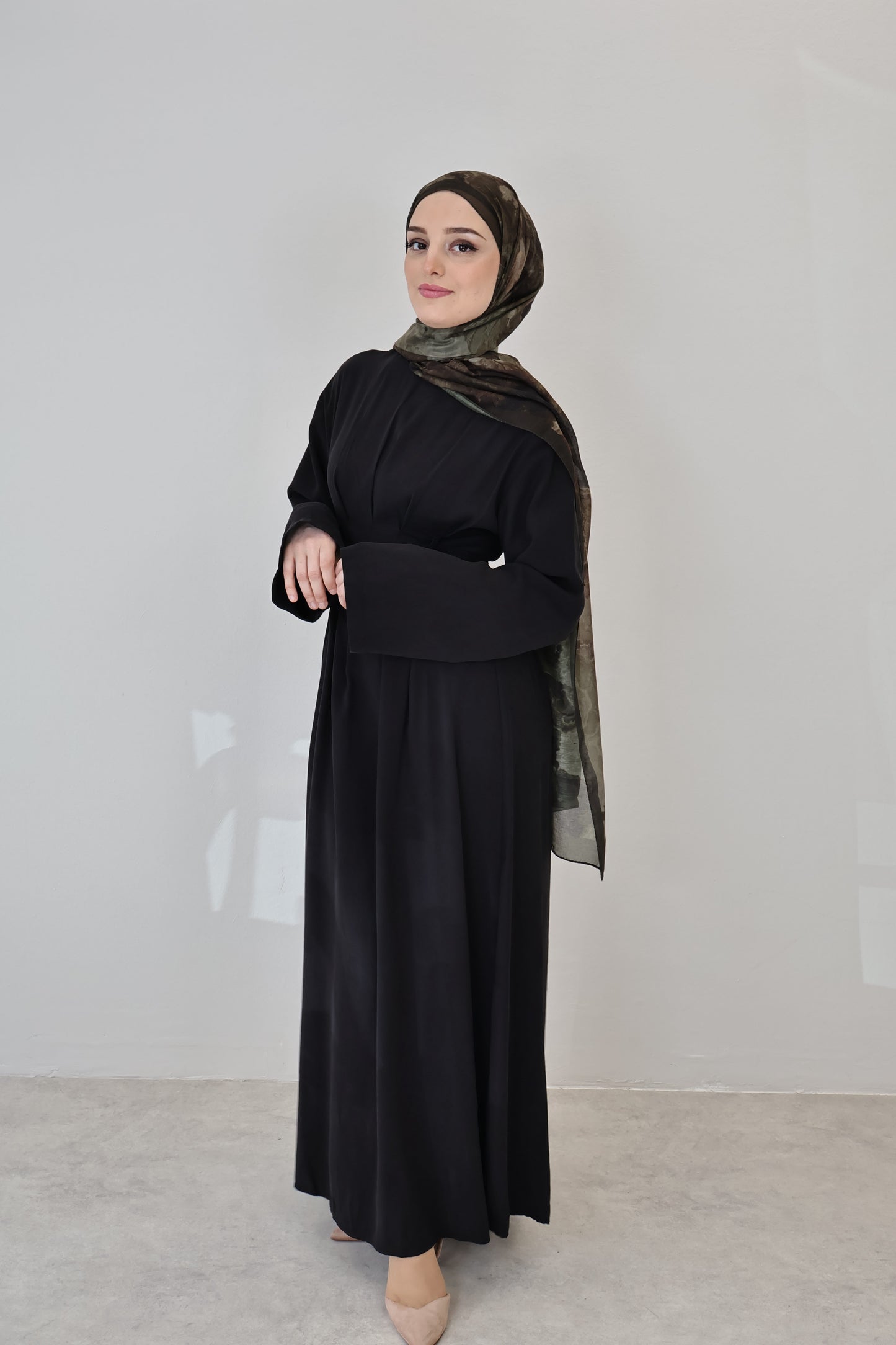 Tailliertes Kleid Schwarz