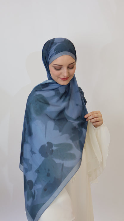 Nura Scarf Blau Töne