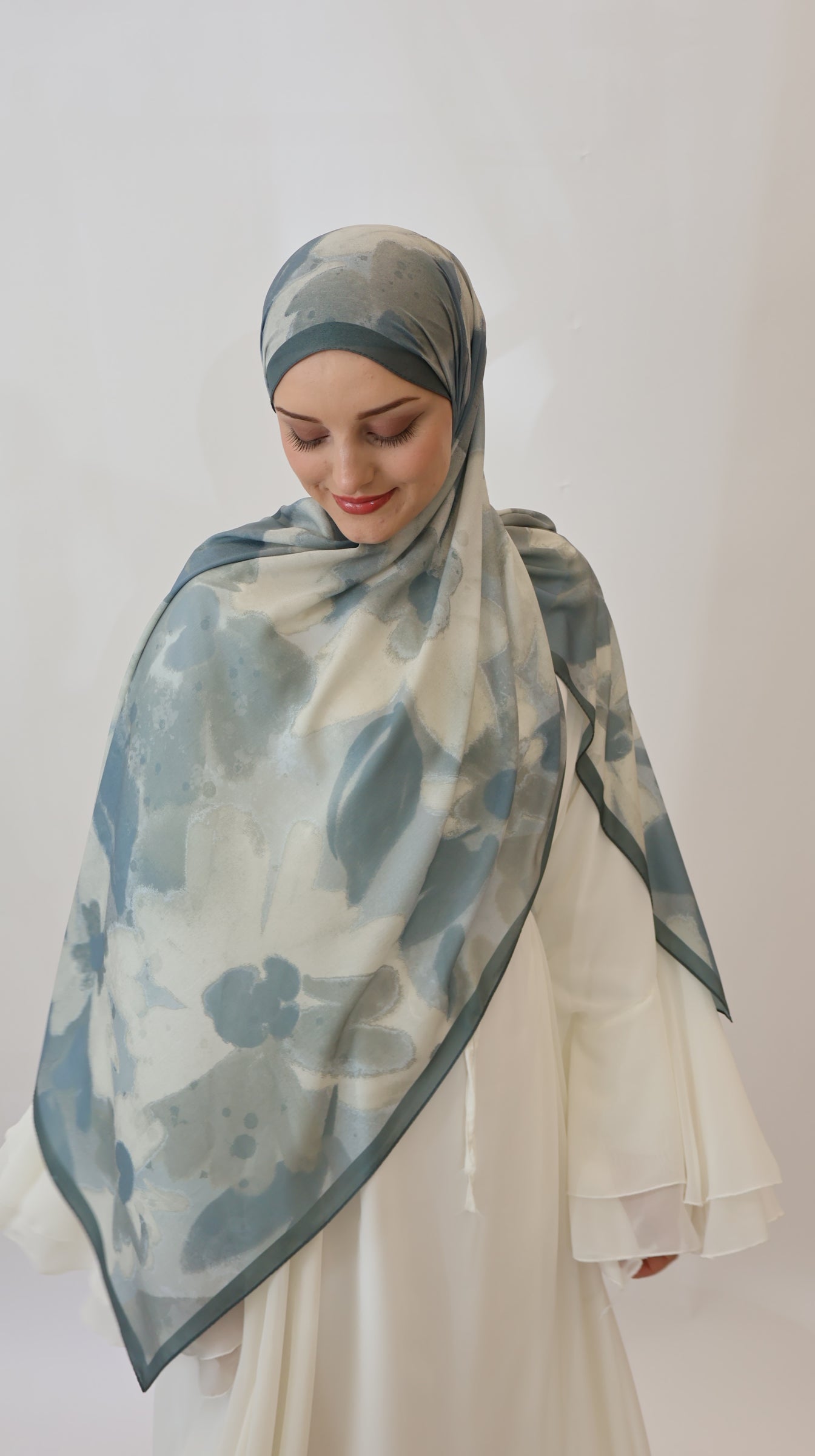 Nura Scarf