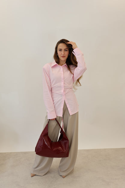 Taillierstes Hemd mit Schultepolstern Rosa