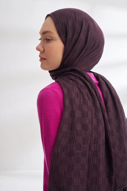 Musselin Würfelmuster Aubergine