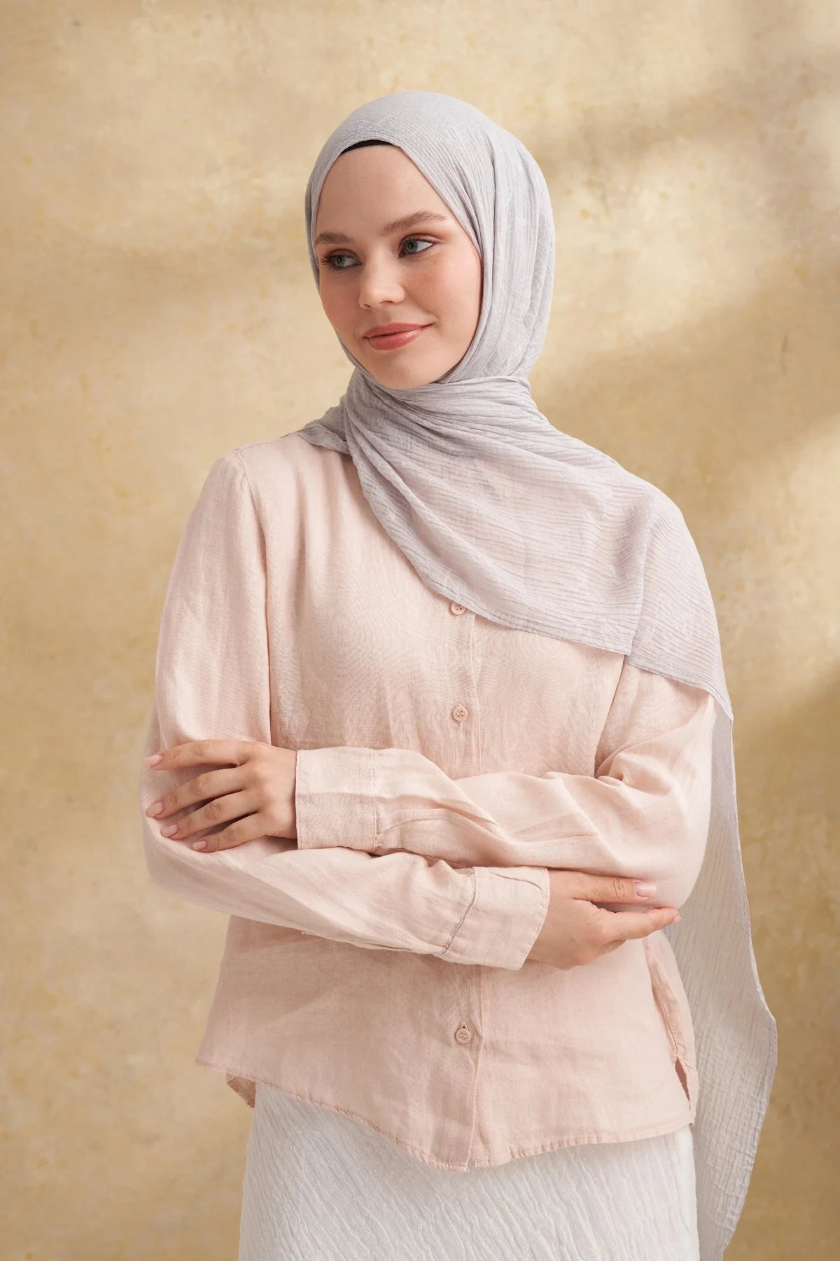 Musselin Blattmuster Hellgrau