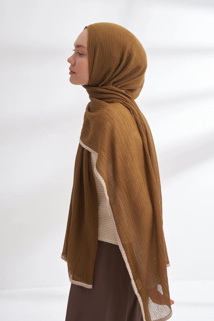 Musselin Randstreifen dunkles Olivgrün (Beige)