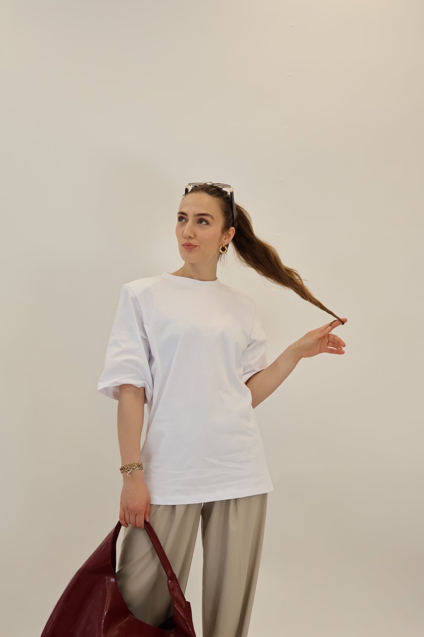 T-Shirt mit Schulterpolster Weiss