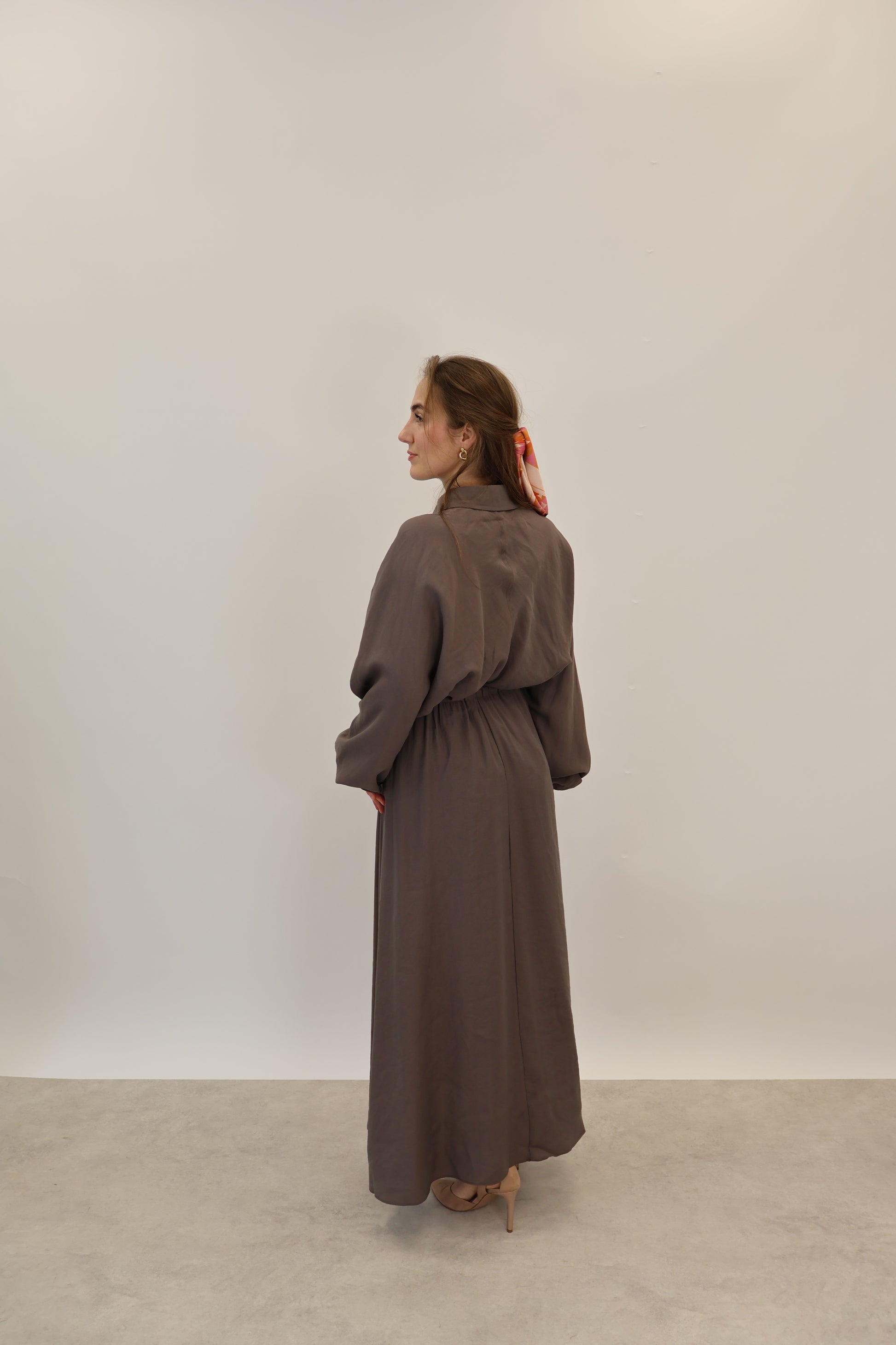 Farah Kleid Braun