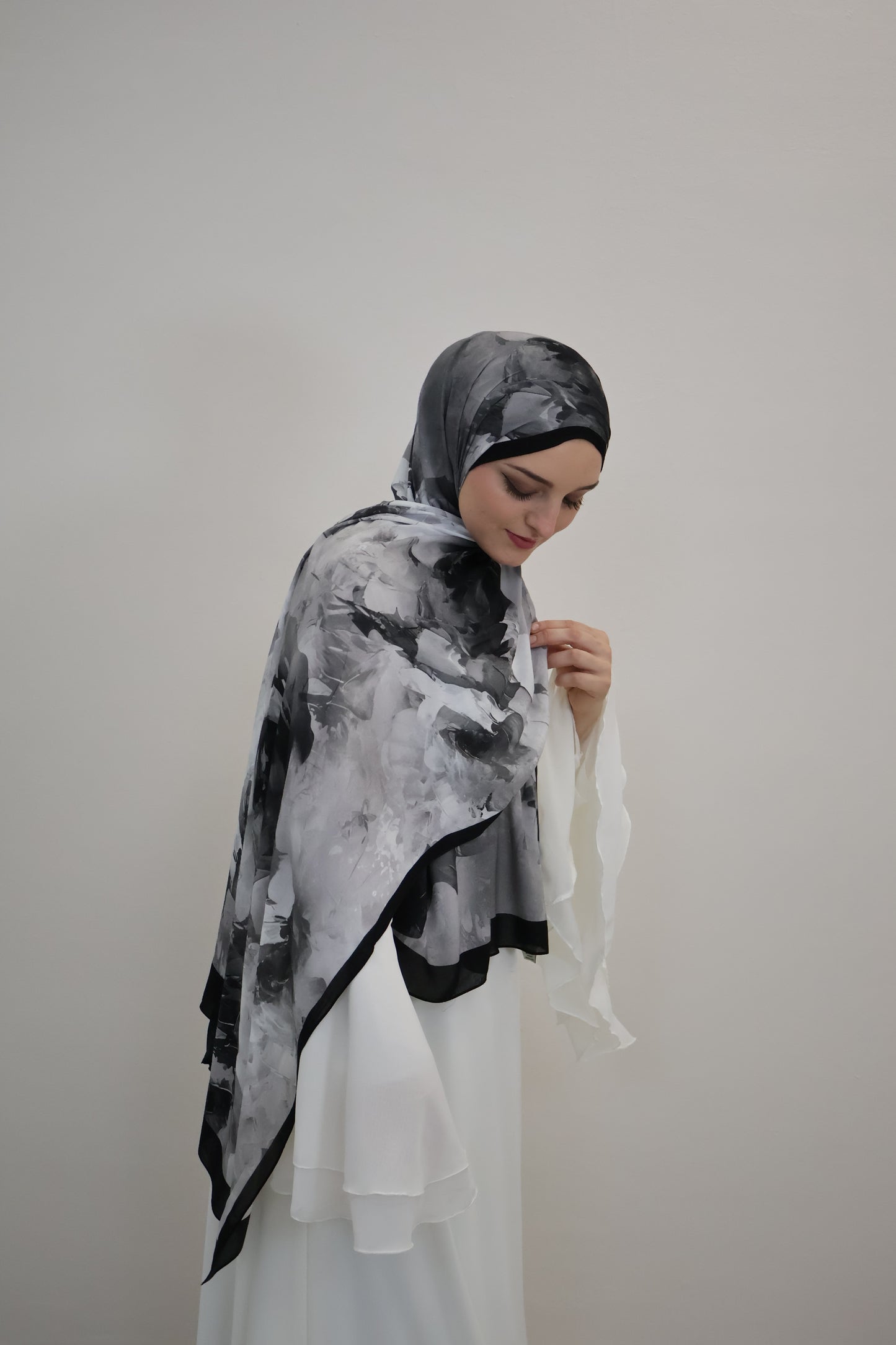 Layla Scarf Grau