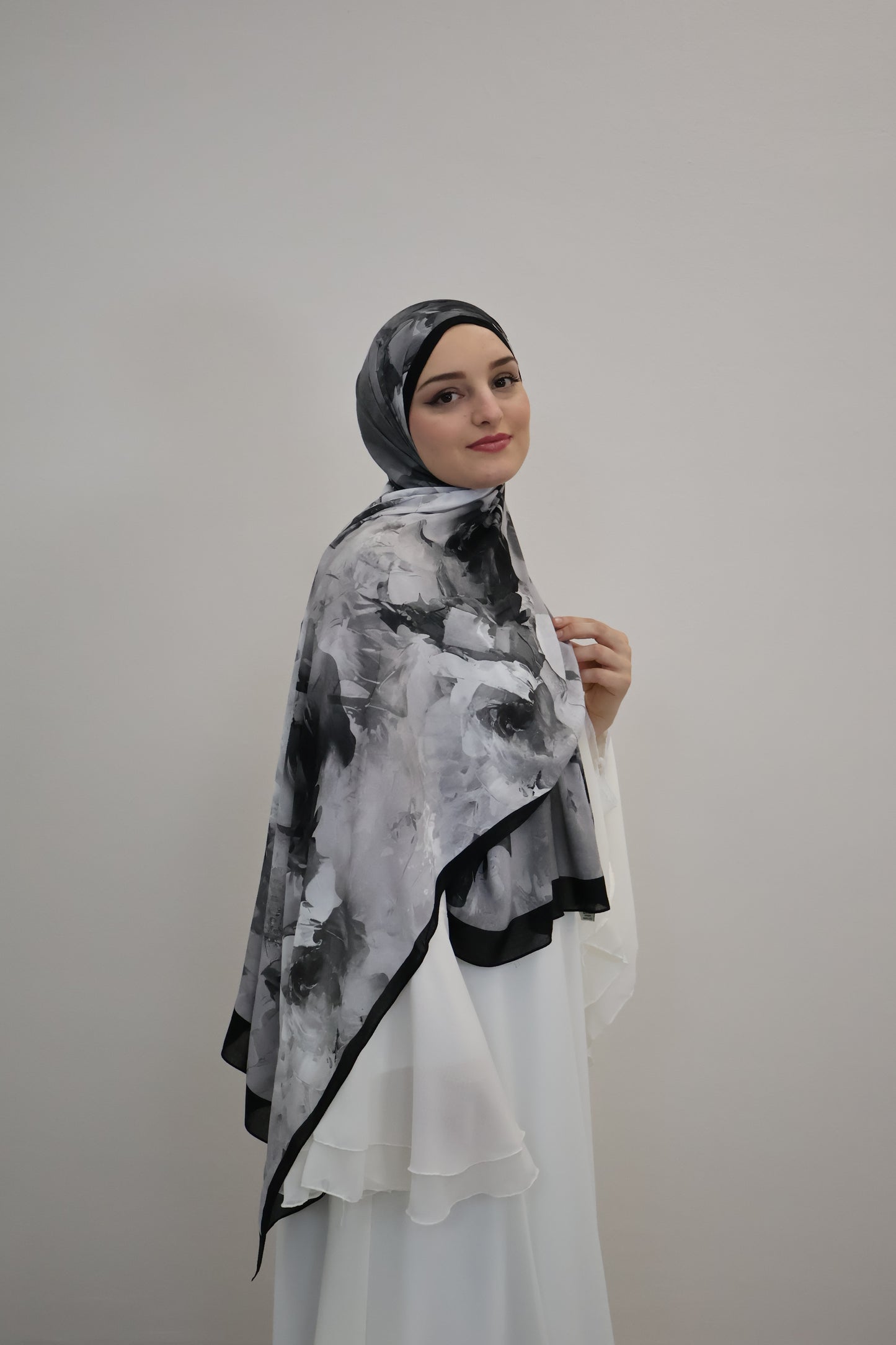 Layla Scarf Grau