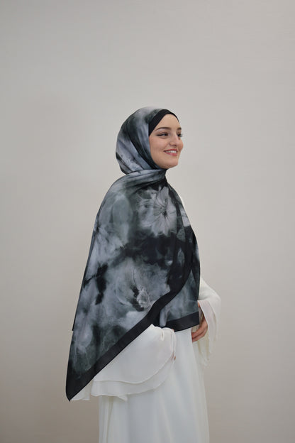 Satin Scarf Grau/Schwarz