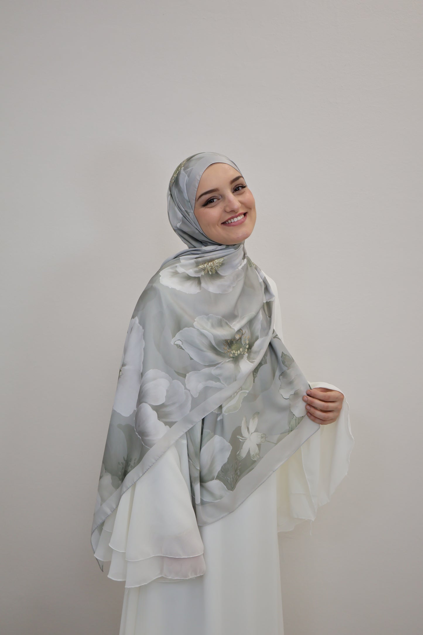 Satin Scarf Mint/Weiss
