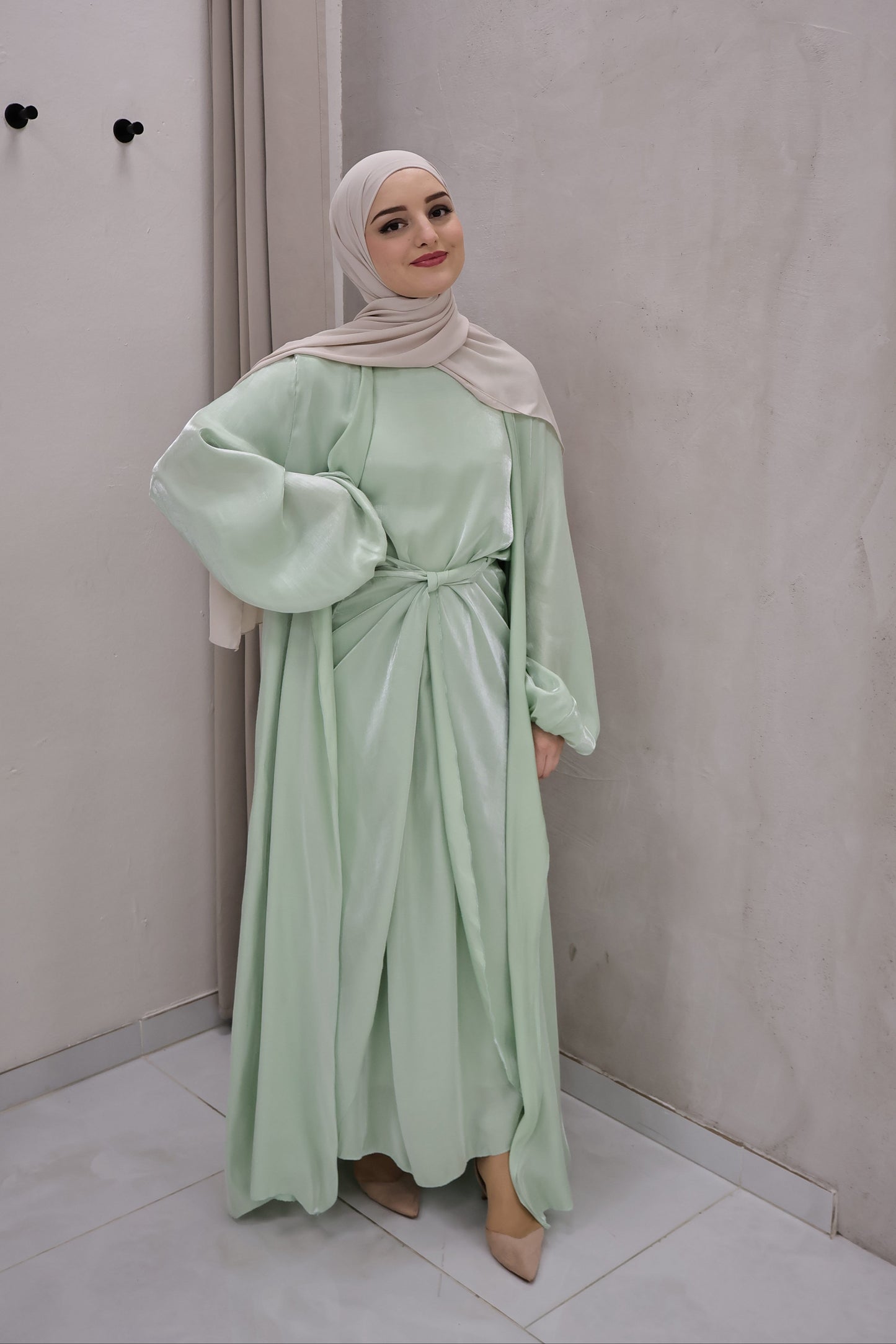 Glanz Abaya Mintgrün