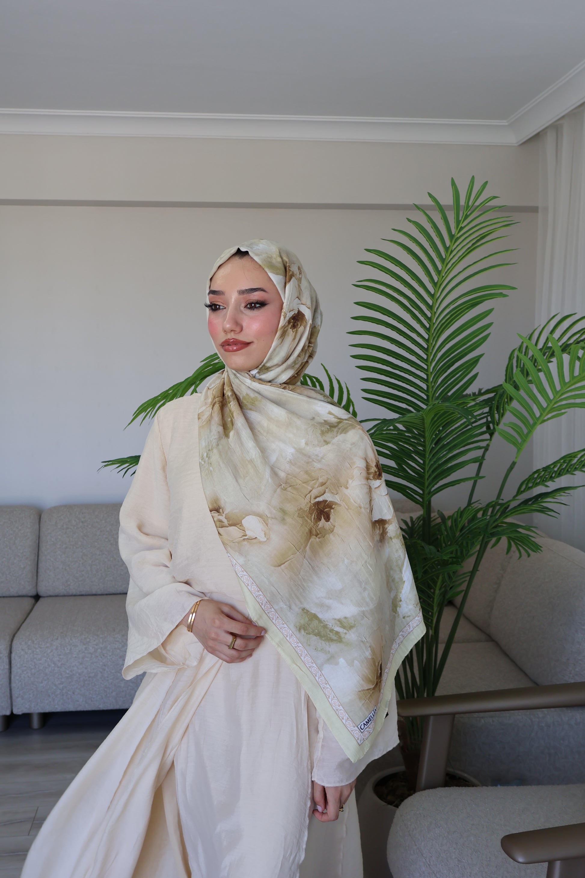 Noire Scarf Butter Yellow