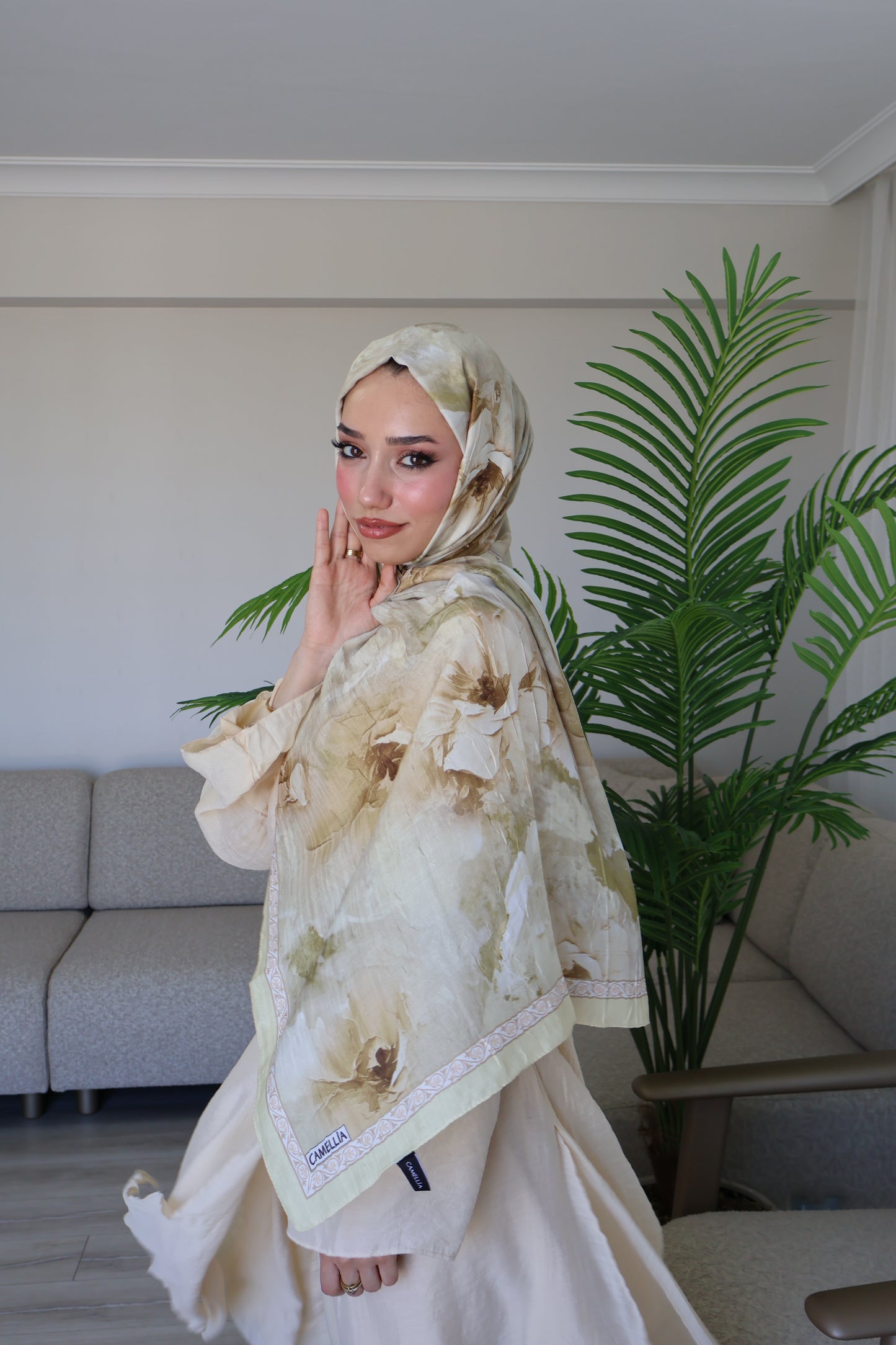 Noire Scarf Butter Yellow