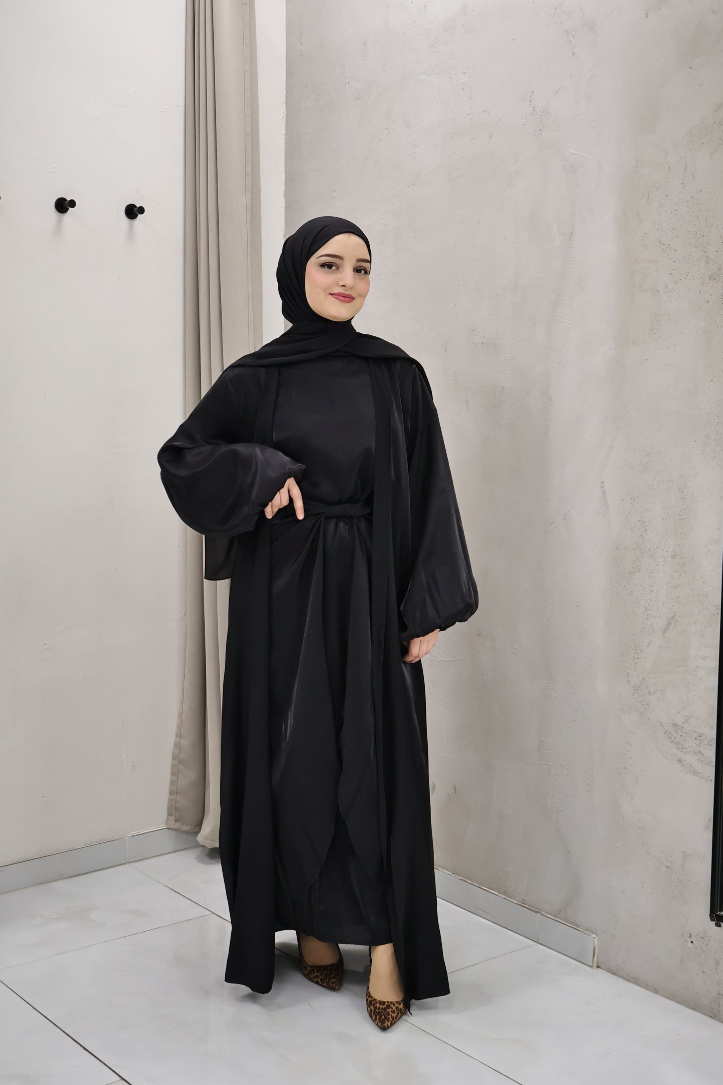 Glanz Abaya Schwarz