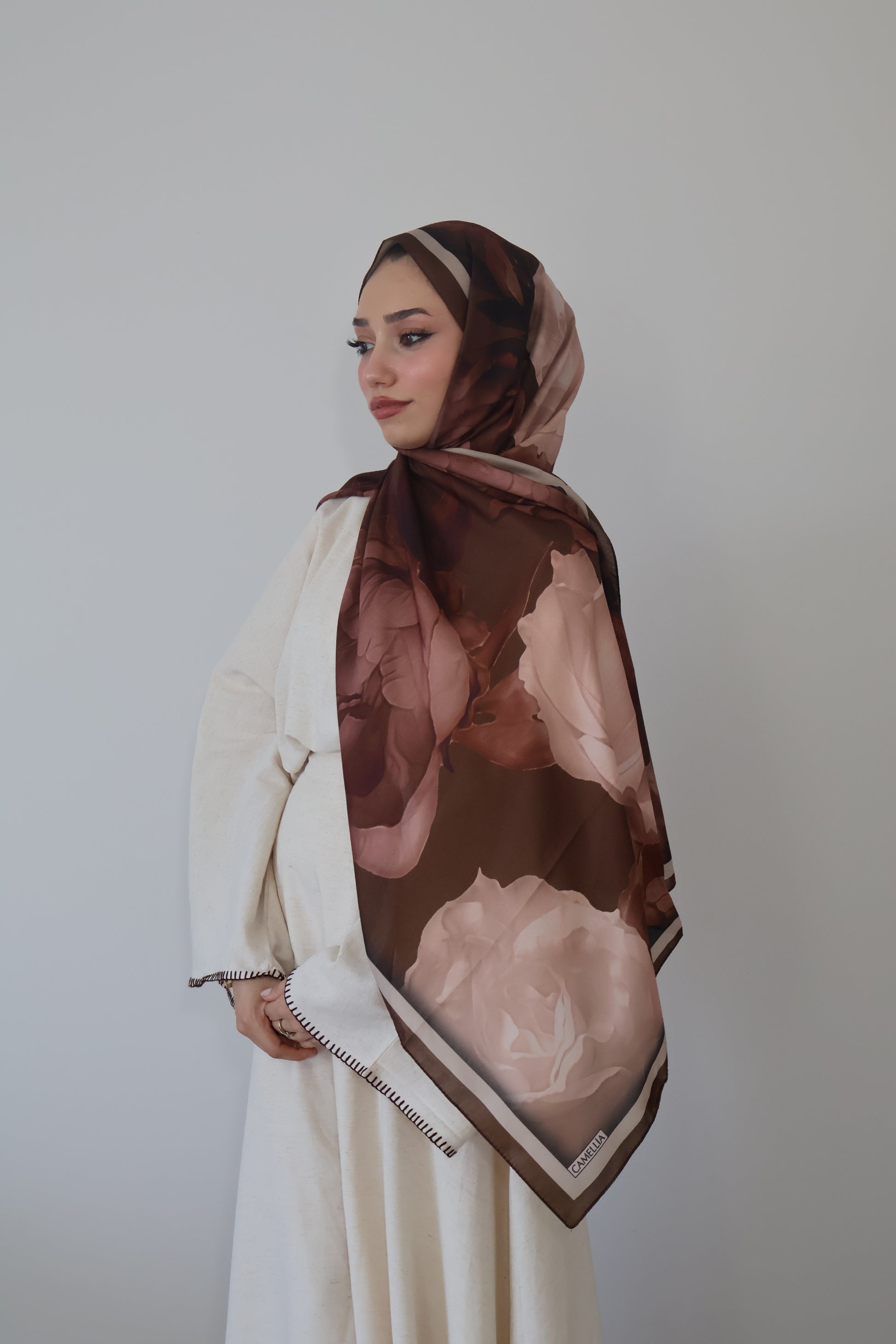 Veyra Scarf