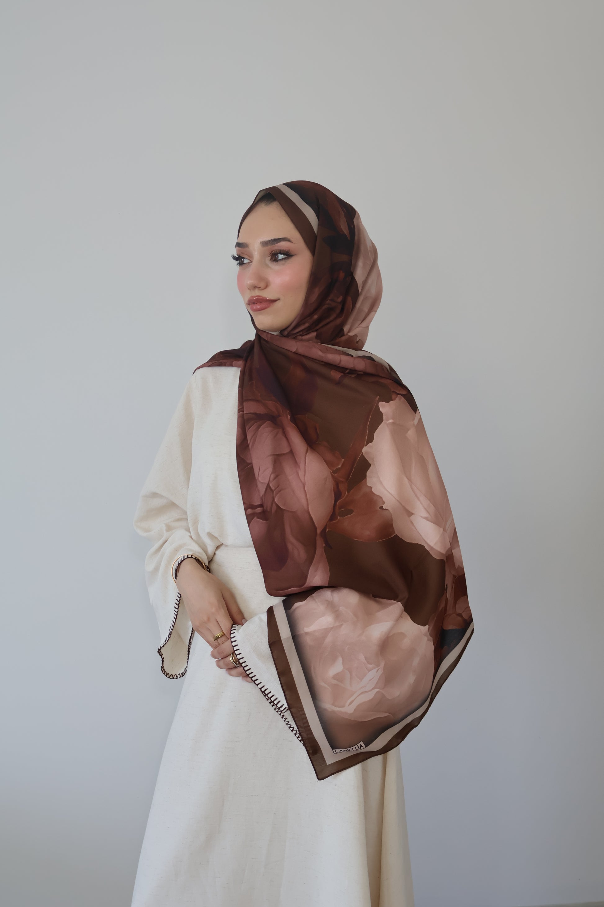 Veyra Scarf