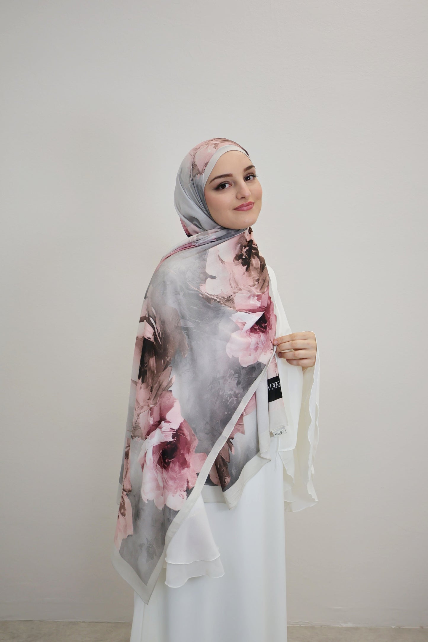 Layla Scarf Grau/Rosa